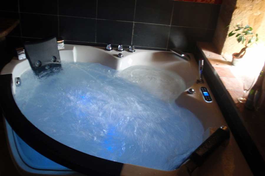 week-end amoureux avec jacuzzi privatif