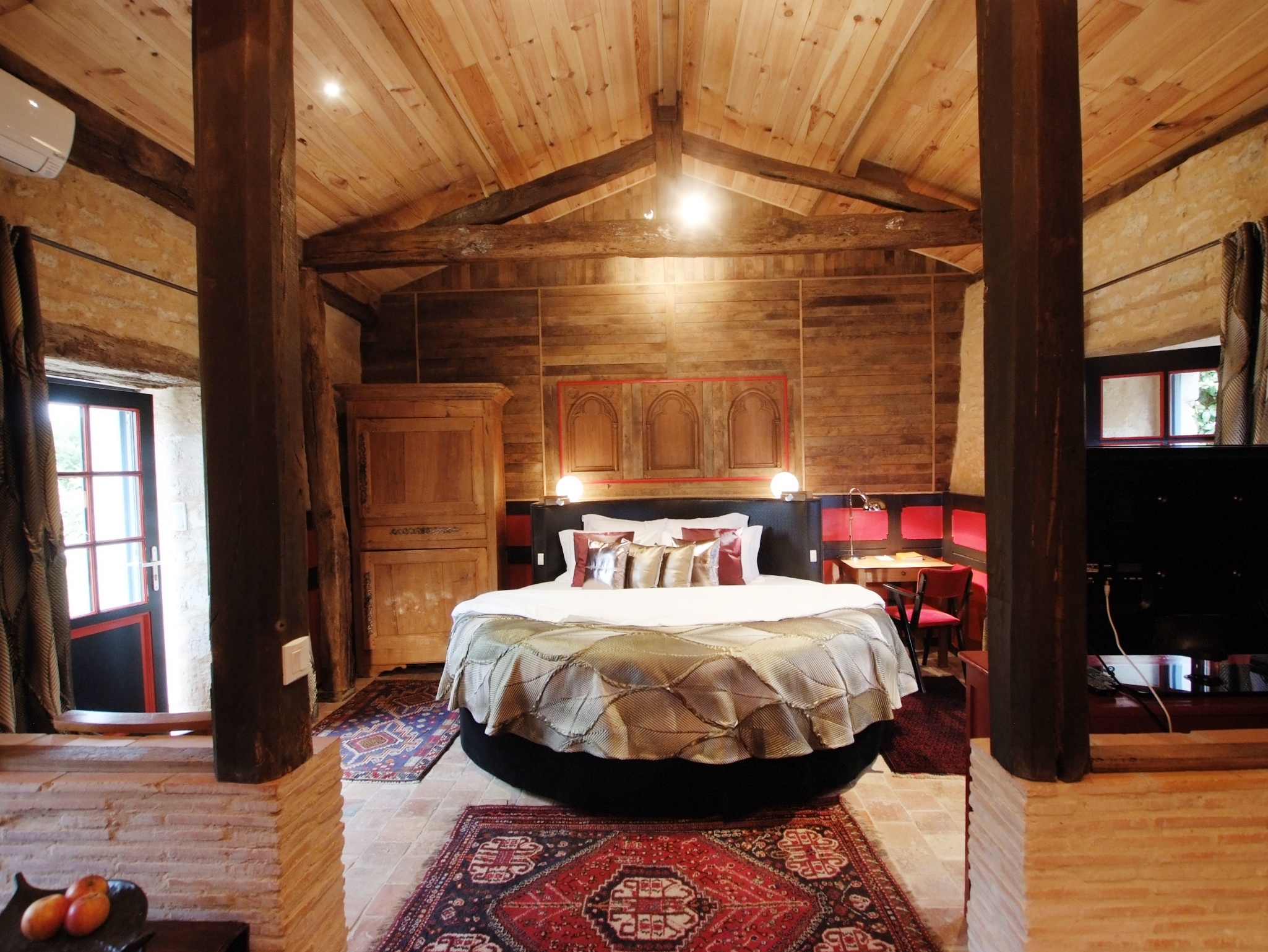 suite Marais Poitevin; suite la rochelle; suites vendée; nuit offerte marais poitevin; nuit offerte vendée; nuit offerte la rochelle